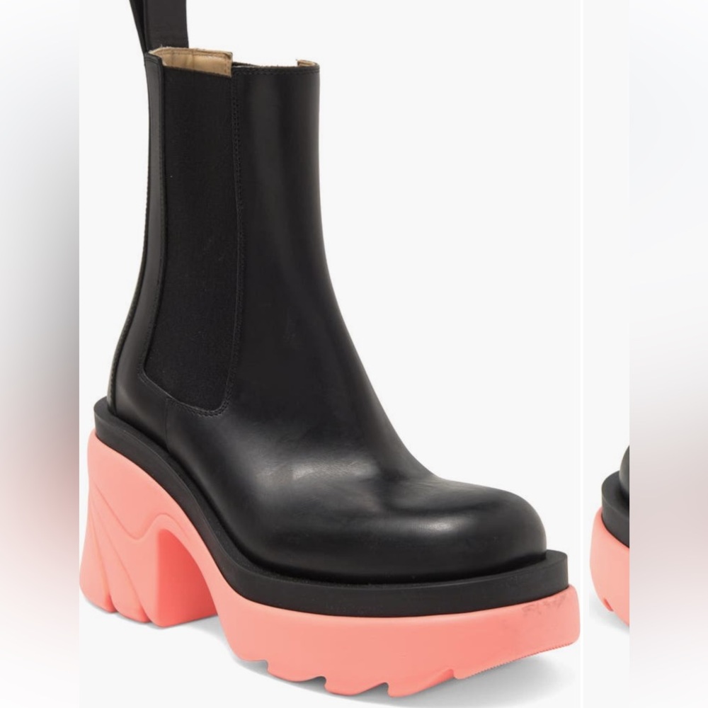Bottega Venetta flash Chelsea flamingo boots